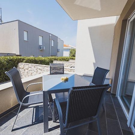 Apartments Lemon Novalja Zewnętrze zdjęcie